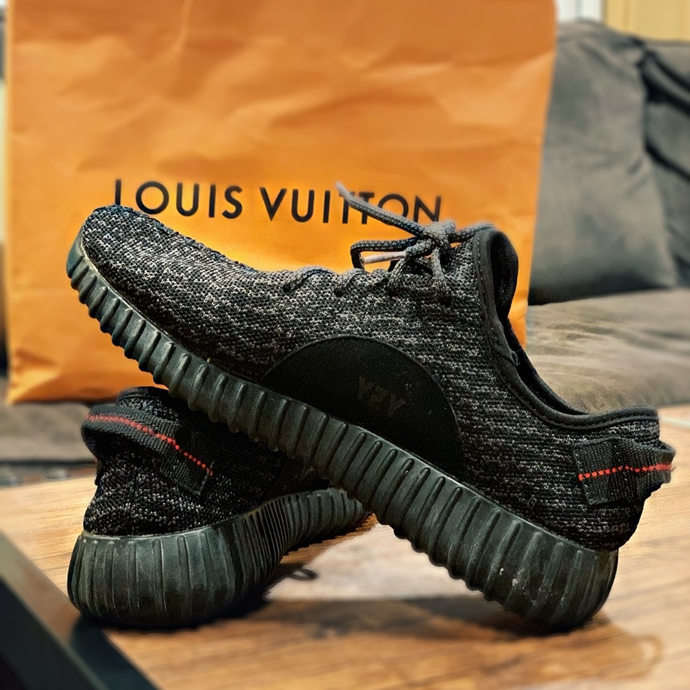 Adidas  Yeezy Boost 350 Black Pirate  Size 8.5